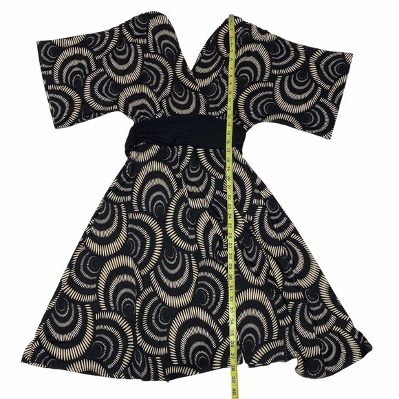 ROULETTE Geometric Boxy Midi Sheath Dress - Picture 9 of 10